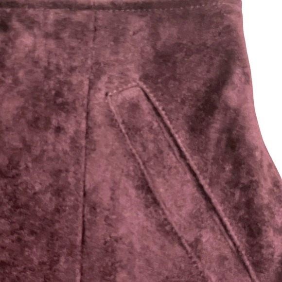 Blank NYC Women's Faux Suede Mini Skirt in Plum, Women's Size 26/Small - Picture 4 of 11